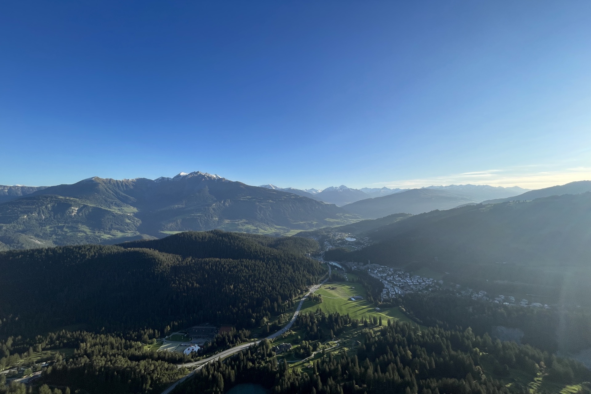 Berglandschaft Graubünden mit Sonnenlicht